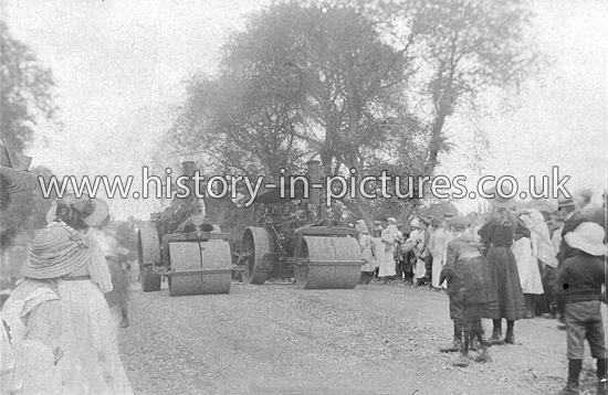Steam rollers at Work, New Ford Bridge, Earls Colne, Essex. c.1910